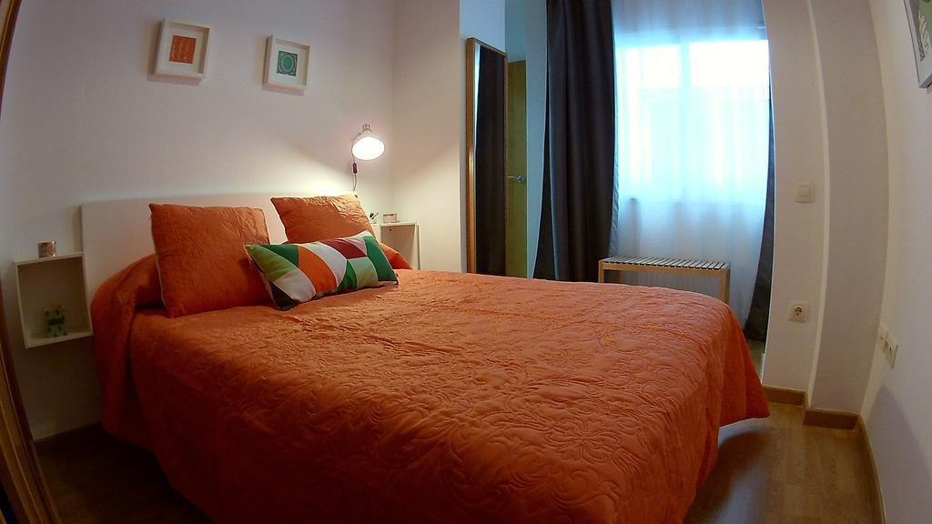 Mitjana Plaza Apartment Malaga Exterior photo